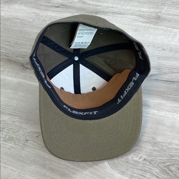 RIP CURL - FITTED HAT - Picture 5 of 7